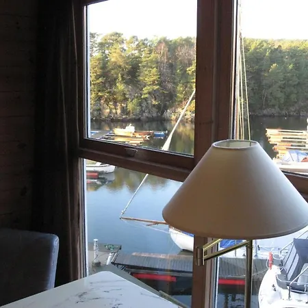 Trysnes Marina 4*